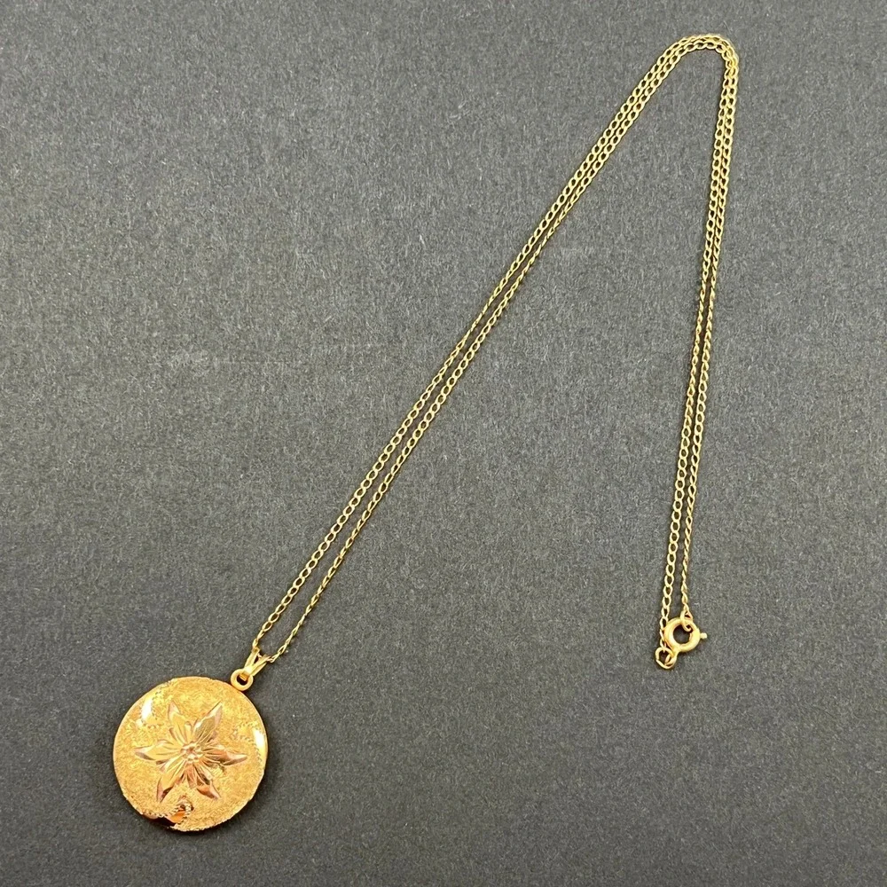 Vintage Locket Necklace Floral Senior Award 12KT Gold Filled Chain Marathon 18